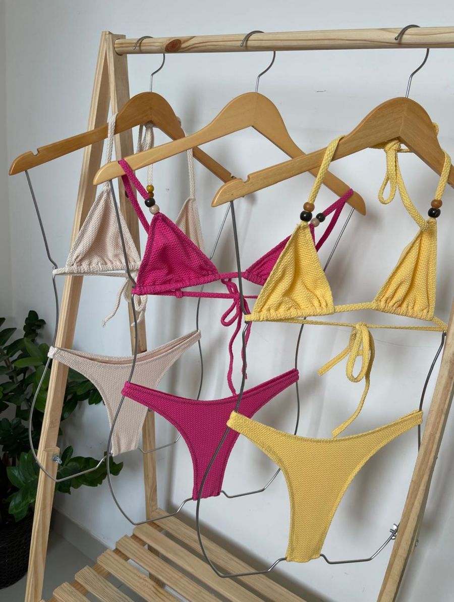 Biquíni Sunsea nas cores rosa, branco e amarelo